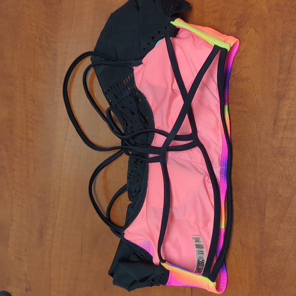 Victoria's Secret Pink Swim Shelf Top w built in bra - Picture 3 of 3